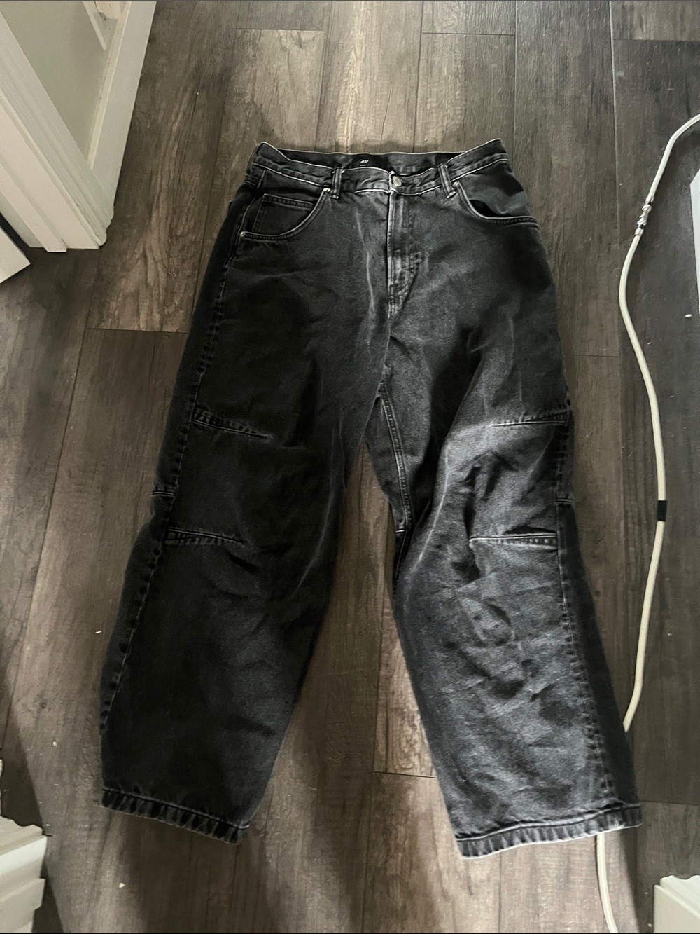 H&M Men's Black Relaxed Cargo-Style Jeans
